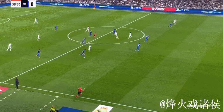 足坛一夜动态:阿森纳绝杀!萨拉赫解禁送助攻,巴萨领先皇马7分 足坛一夜动态:阿森纳绝杀!萨拉赫解禁送助攻,巴萨领先皇马7分